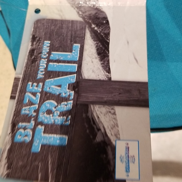 LuckyBum Snowshoes NWTS with carrying bag as well as walking sticks - Picture 3 of 10